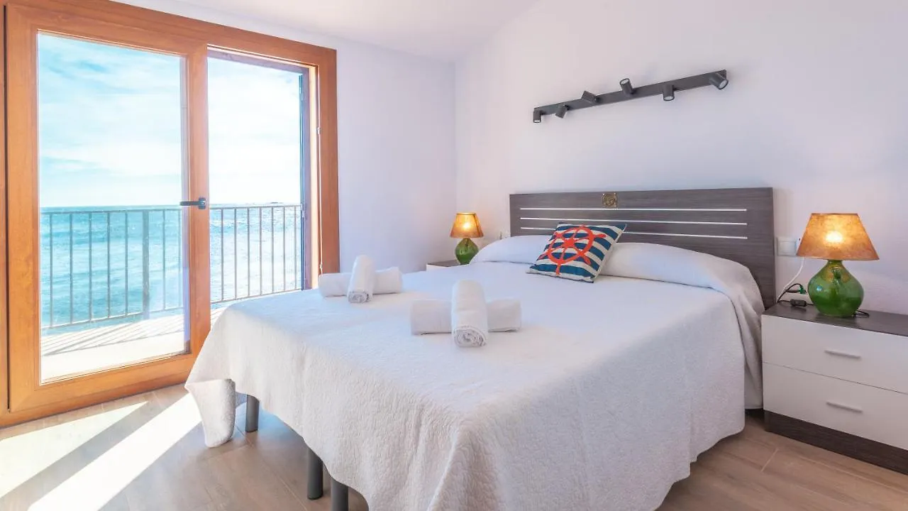 カレリャ・デ・パラフルジェリVoramar Bアパートメント